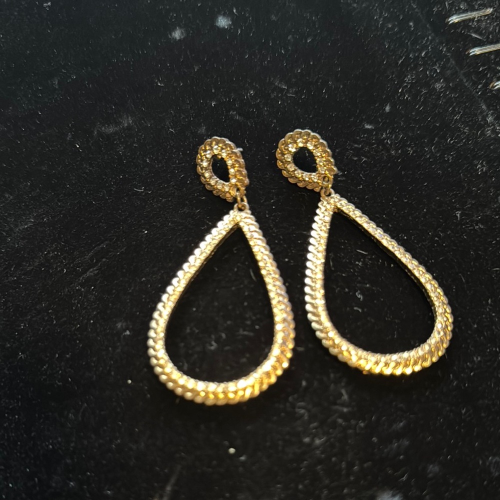 Stunning Gold Textured Teardrop Earrings